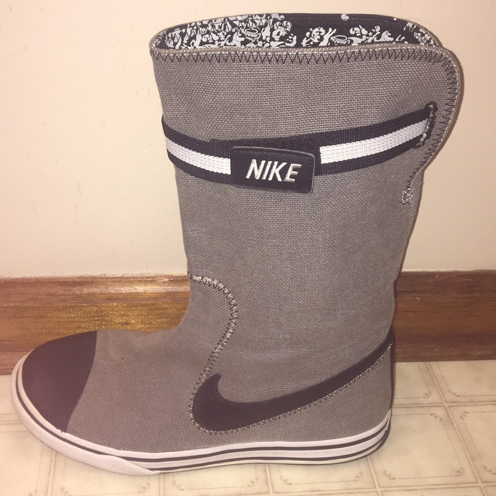 Women’s Nike Boots